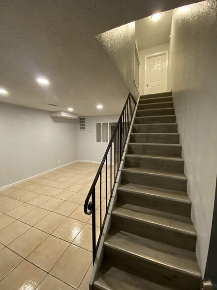 Building Photo - 7901 Montgomery Ave