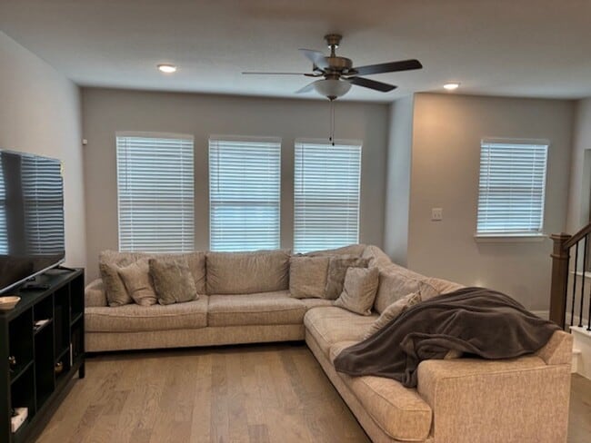 Building Photo - 131 Peach Orchard Ln