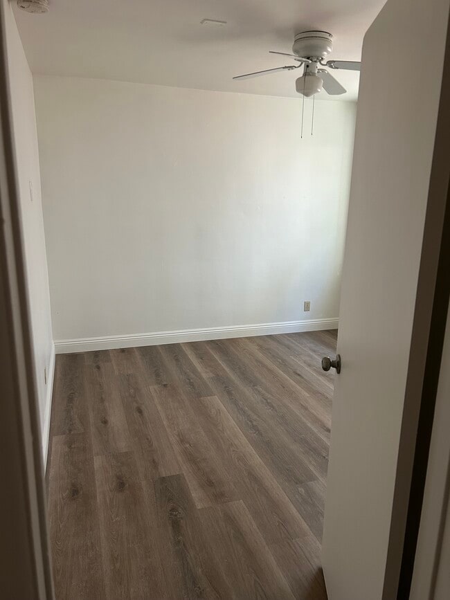 Building Photo - 5716 Laurel Canyon Blvd