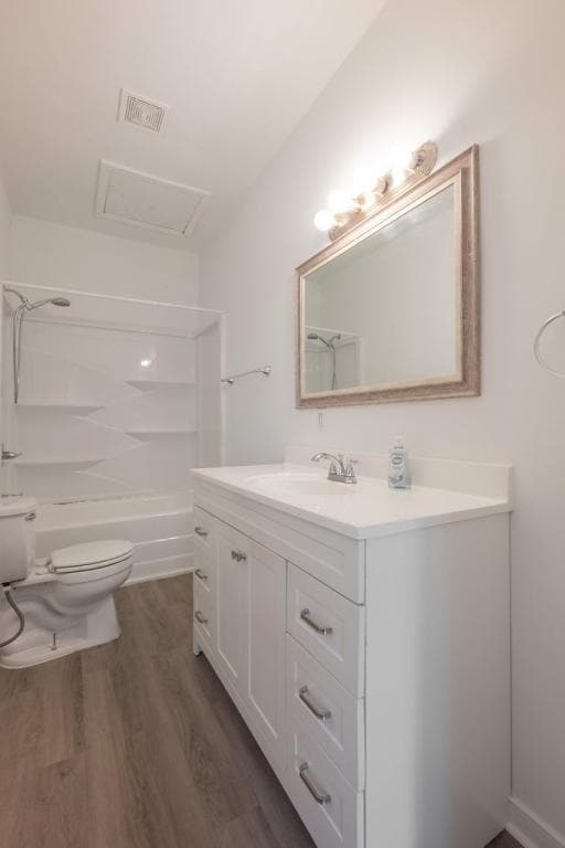 Building Photo - 1323 Columbia St