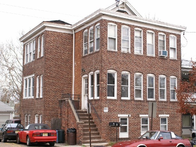 Primary Photo - 208 Bordentown Ave