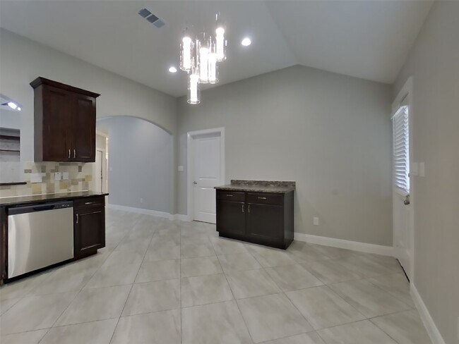 Building Photo - 21646 Punkin St