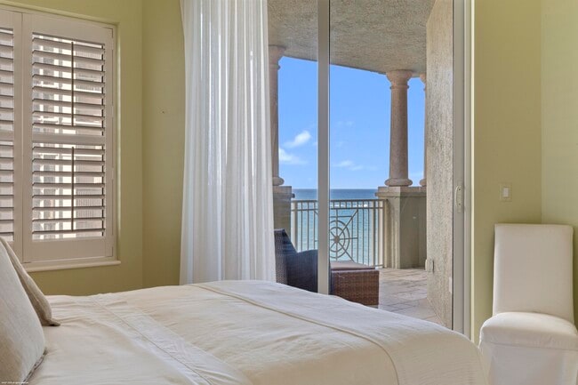 Building Photo - 5310 N Ocean Dr