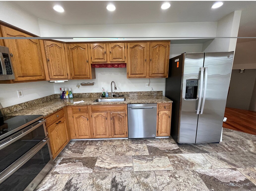 Building Photo - 7727 Rockledge Ct