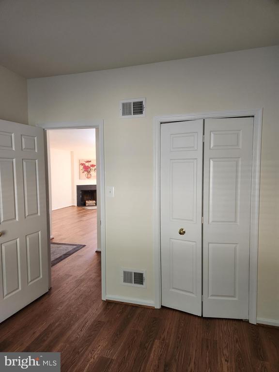 Building Photo - 10456 Parthenon Ct