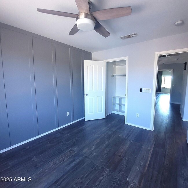 Building Photo - 4639 E Laredo Ln