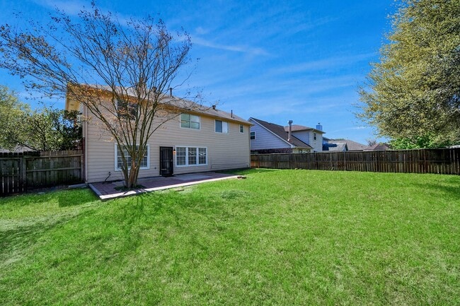 Building Photo - 8026 Big Oak Trail Dr