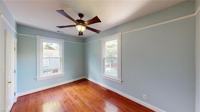 Building Photo - 409 Dinwiddie St