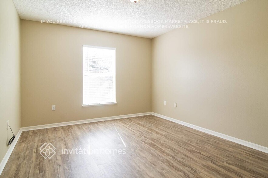 Building Photo - 16832 Cornerwood Dr