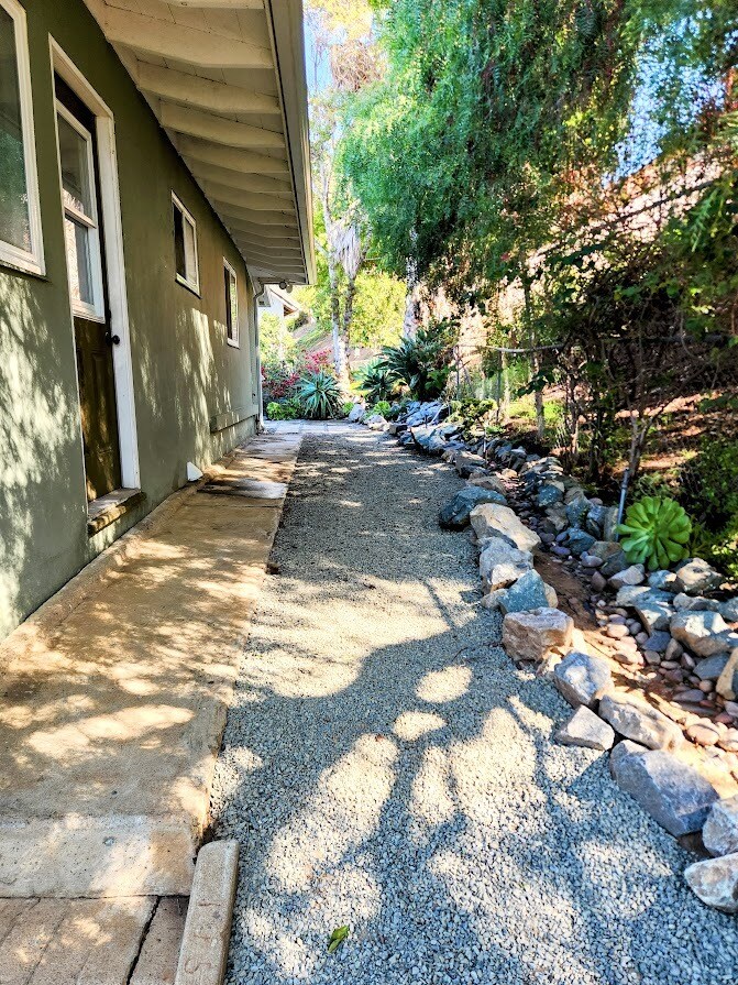 Building Photo - 320 Park Ave