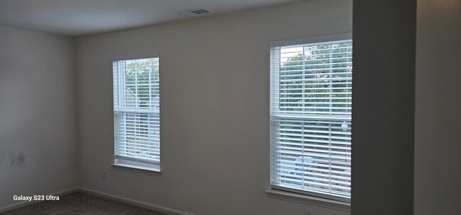 Building Photo - 11703 Parkview Pt