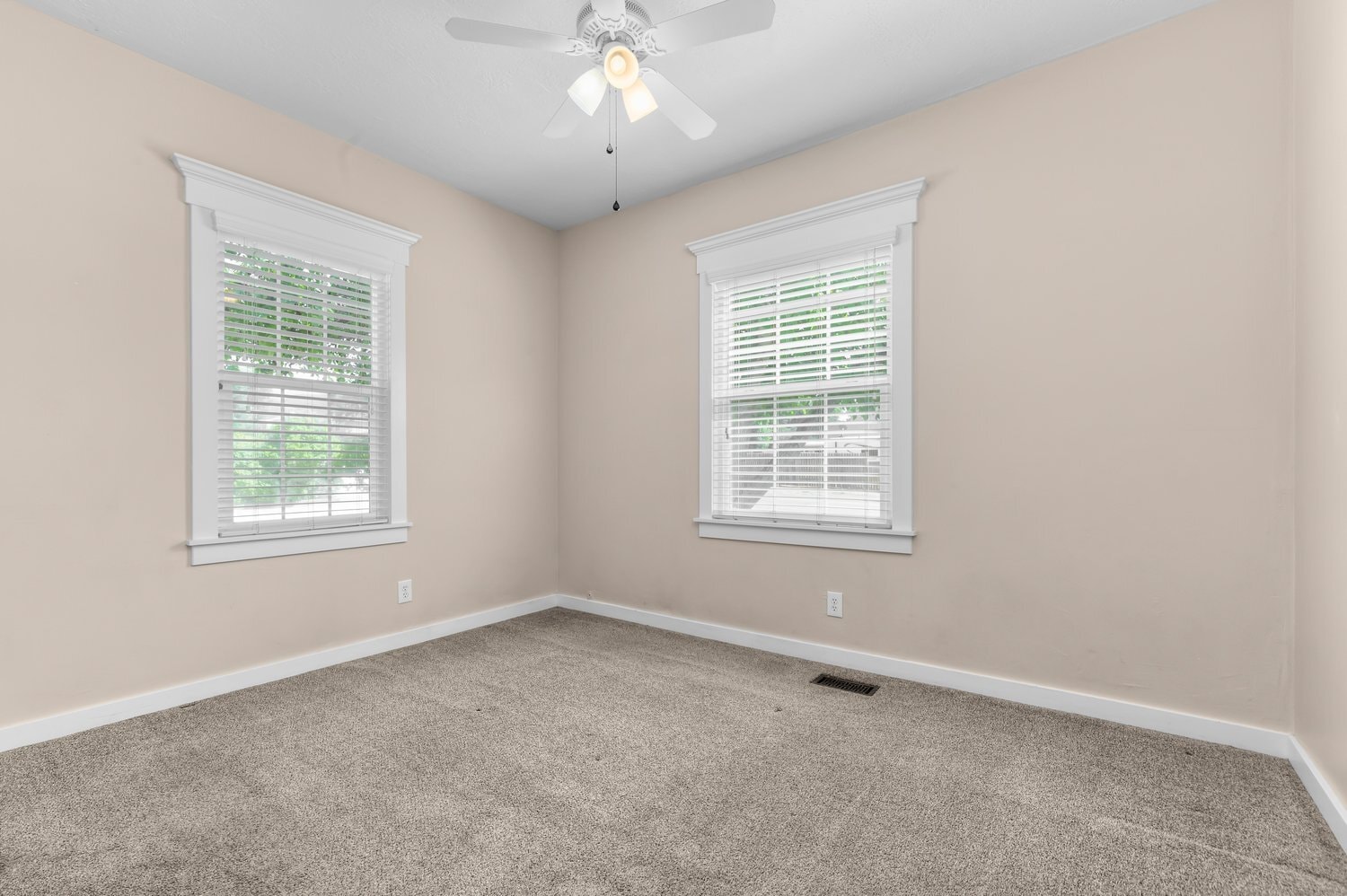Building Photo - 503 E 900 S