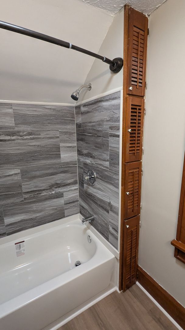 Building Photo - Welcome to this newly renovated gem located in the heart of North Canton