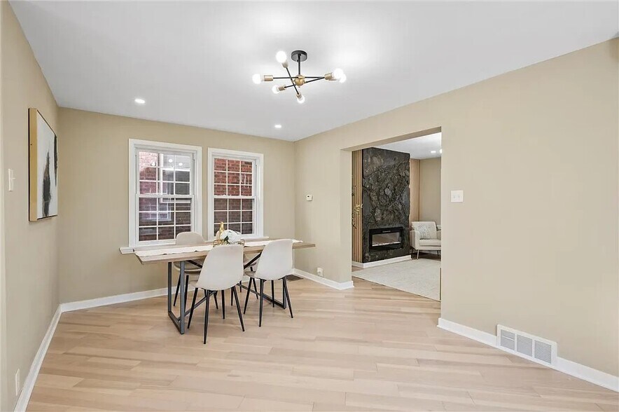 Building Photo - 362 Marshall Ave