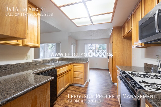 Building Photo - 3416 Leland St