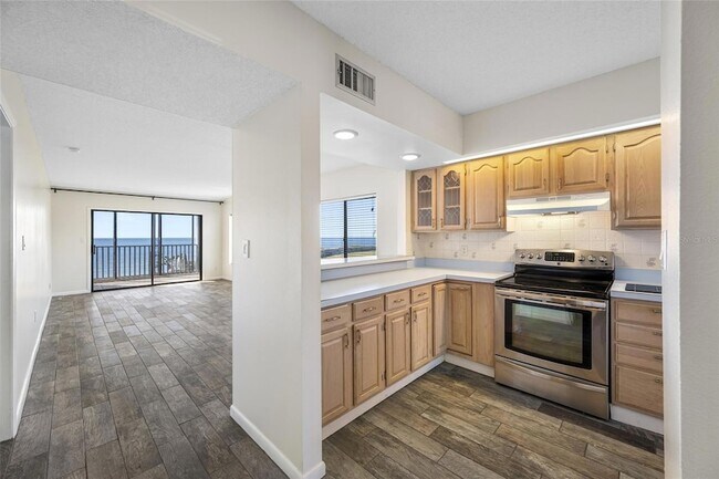 Building Photo - 828 Bahia Del Sol Dr