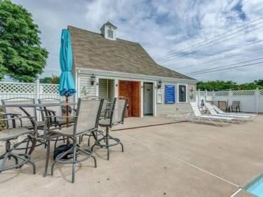 Building Photo - 3040 Winterberry Dr