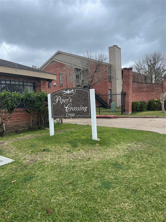 Primary Photo - 12500 Sandpiper Dr