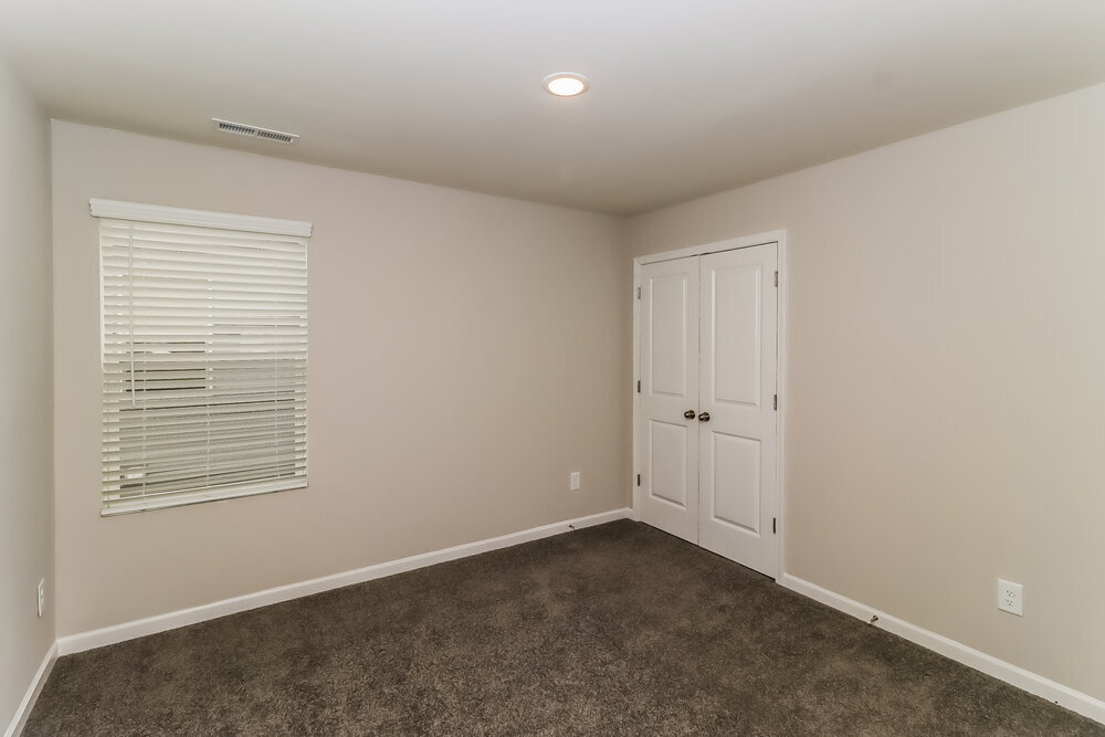 Building Photo - 105 Fosters Gln Pl