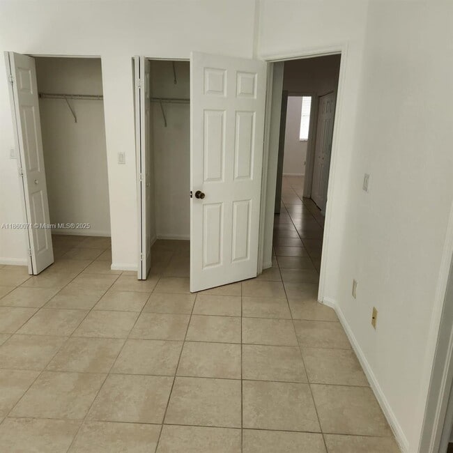 Building Photo - 2155 NE 3rd Ct