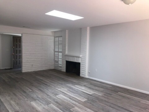 Building Photo - Peaceful, Quiet and Bright - Recently Remodeled 2/2 in Talmadge