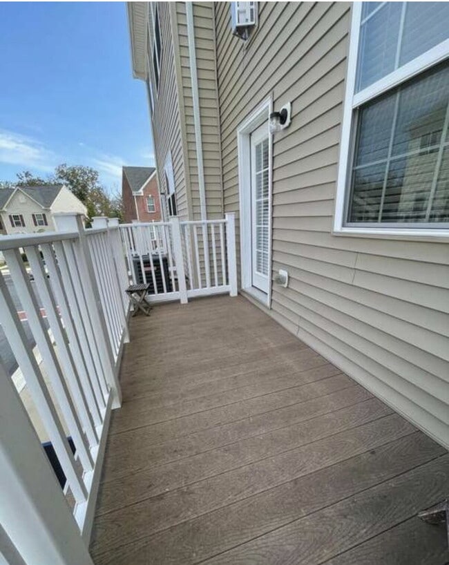 Building Photo - 3BD/3BA:  COMING SOON:   Fabulous Owings Mills Townhome