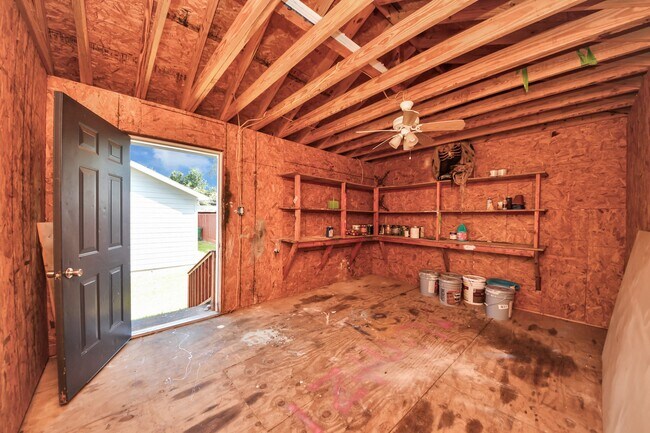 Building Photo - 602 Fostoria Ln