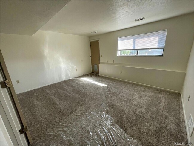Building Photo - 4820 W 88th Pl