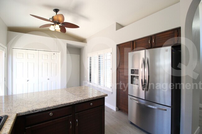 Building Photo - 15845 N 51st St