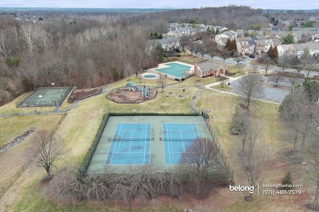 Building Photo - 47339 Blackwater Falls Terrace