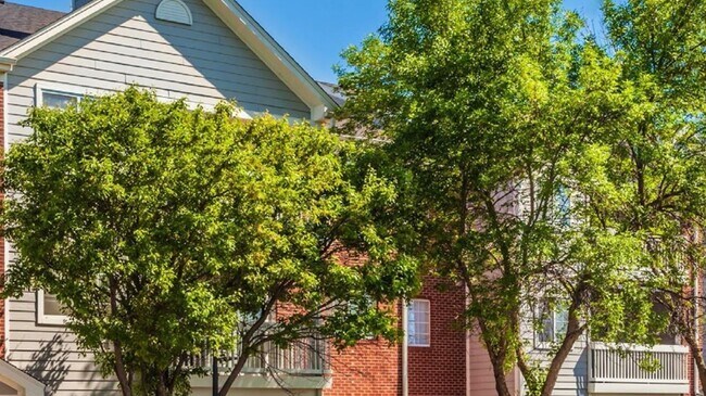 Building Photo - 4401 Eagle Creek Pkwy
