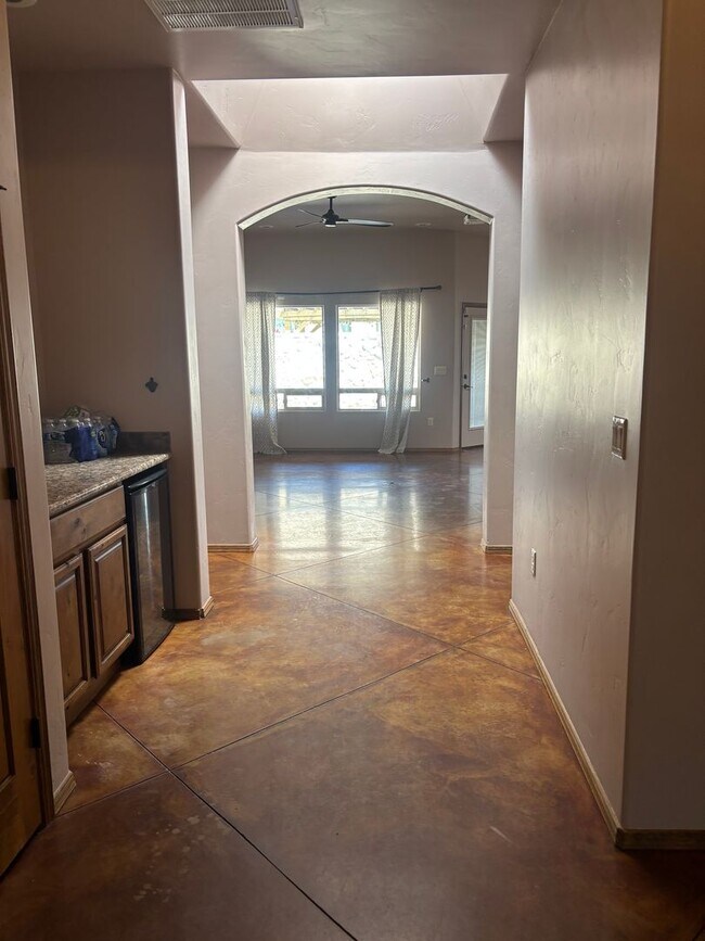 Building Photo - 3635 Santa Cecilia Ave