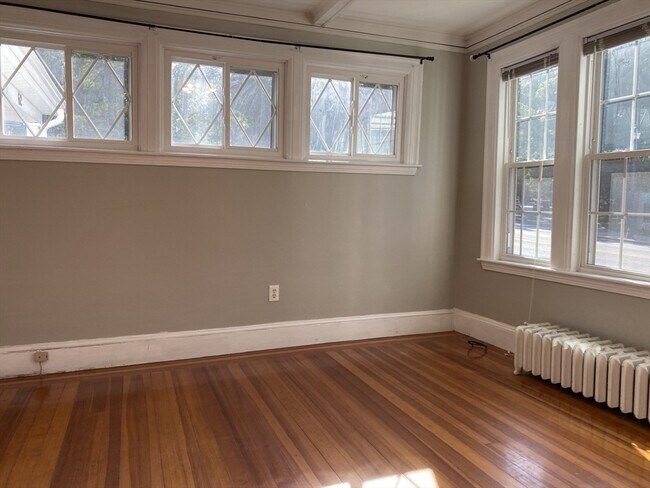 Building Photo - 60 Washington St