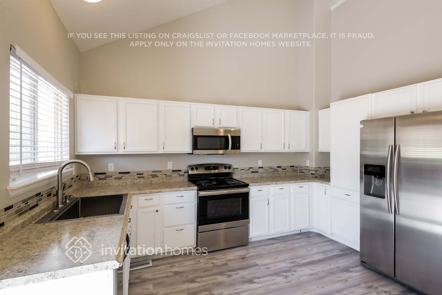 Building Photo - 9678 Lansing Cir