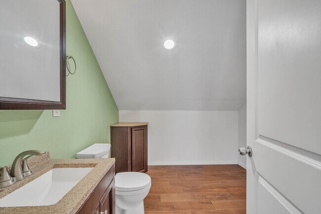 Building Photo - 5252 Trophy Dr