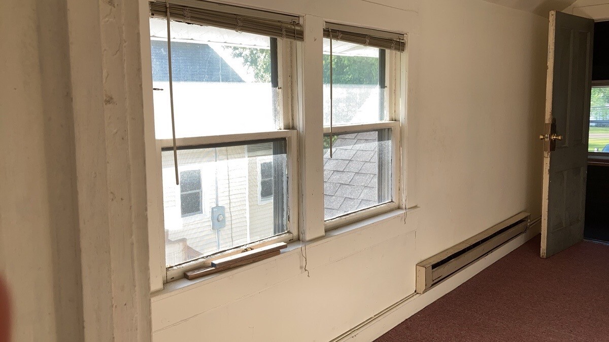 Building Photo - 614 Water St