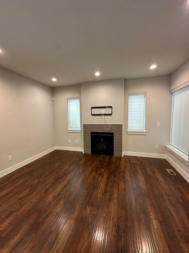 Building Photo - 13110 SE 219th Pl