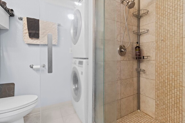 Building Photo - 94-510-510 Lumiaina St