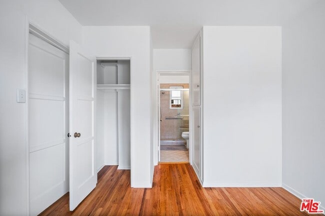 Building Photo - 4105 Irving Pl