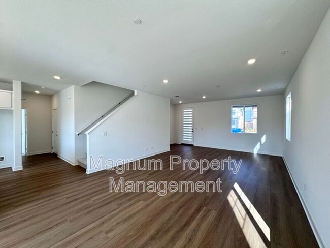Building Photo - 30769 Valley Heights Dr.