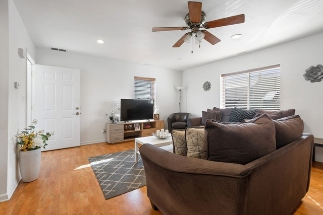 Building Photo - 1936 S Carpenter St