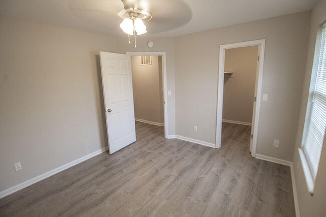 Building Photo - 1306 Godas Cir