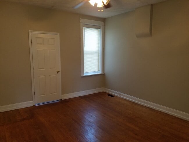 Building Photo - Two Bed/1Bath House