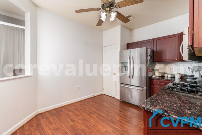 Building Photo - 8638 Willow Leaf Ln