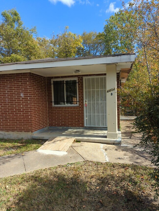 Building Photo - 4402 Fagan St