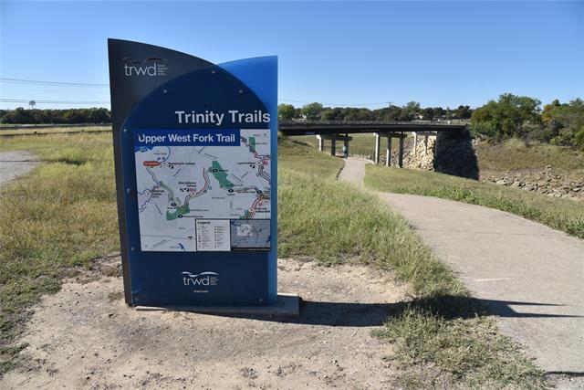 Building Photo - 1001 Roky Ct