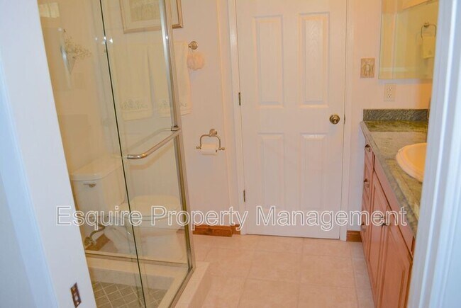 Building Photo - 1458 Dara St