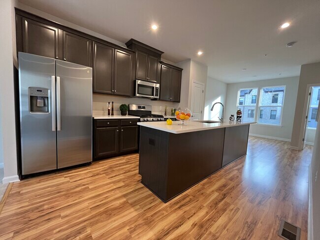 Building Photo - 3560 Stella Blue Dr