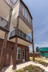 Building Photo - 540 W Erwin St