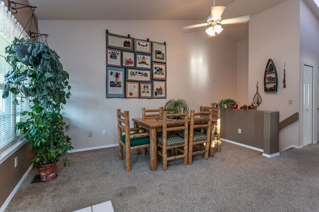 Building Photo - 111 Iveystone Ct